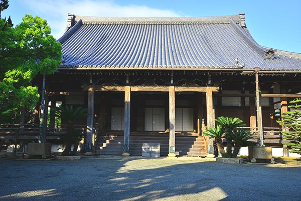 本願寺尾崎別院　本堂
